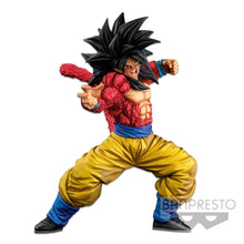 Charger l&#39;image dans la galerie, Son Goku Super Saiyan 4 - Master Stars Piece BWFC Manga Dimensions
