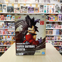 Charger l&#39;image dans la galerie, Vegeta Super Saiyan 4 - Special Move Posing Figure
